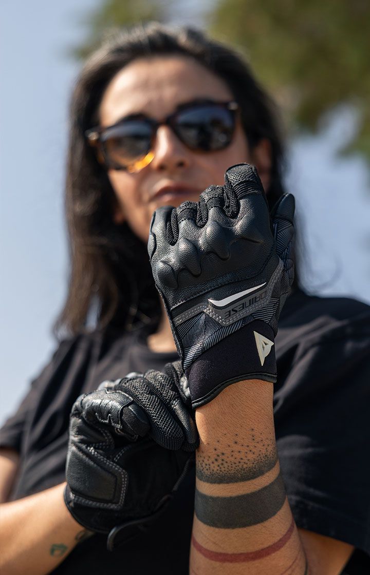 Εξοπλισμός αναβάτριας μοτοσικλέτας